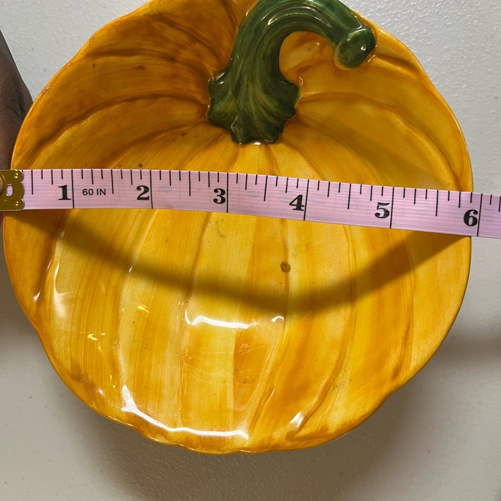 🎉Host PICK🎉 Sur La Table pumpkin bowl - Picture 4 of 5